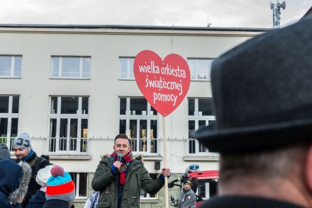 Prowadzący koncerty Jacek Mędrala